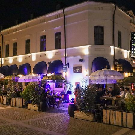 Acsa Inn Craiova Bagian luar foto