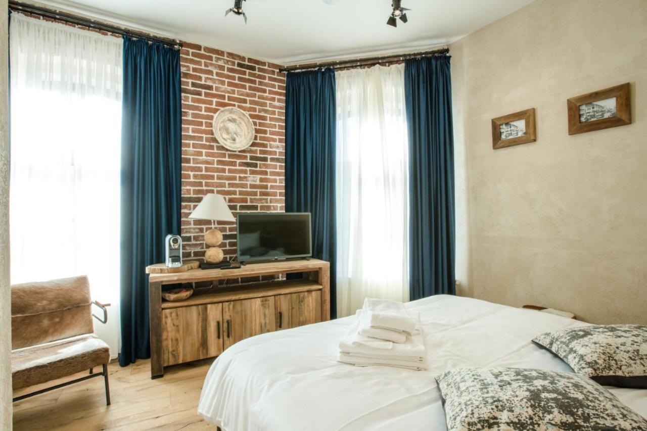 Acsa Inn Craiova Bagian luar foto
